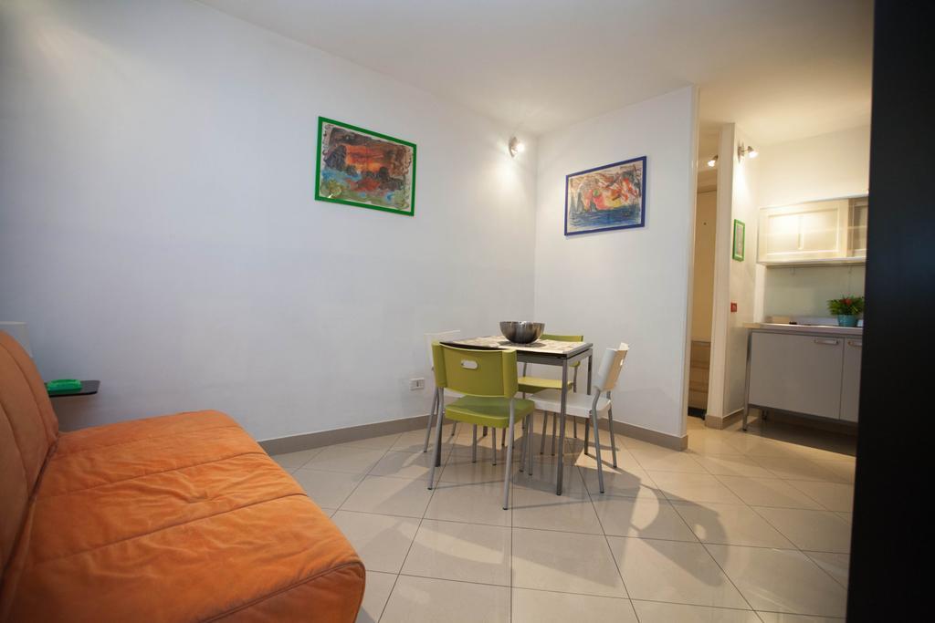 נאפולי Serra Casa Vacanza A Piazza Del Plebiscito מראה חיצוני תמונה